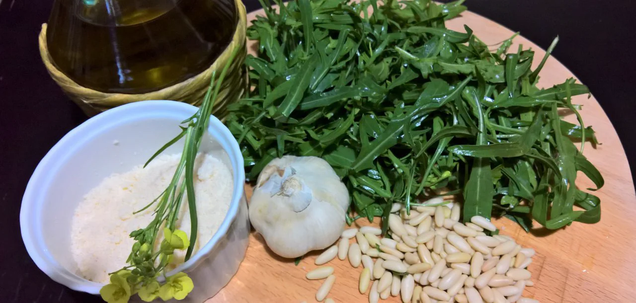 Farfalle con pesto di rucola
